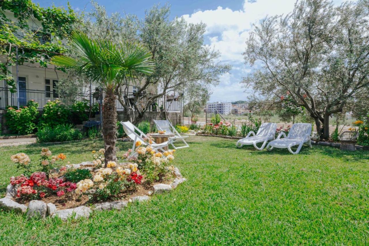 Sea Garden Apartments Dobra Voda Exterior foto
